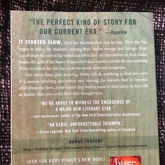 Wilder Girls by Rory Power - Picture 3 of 3